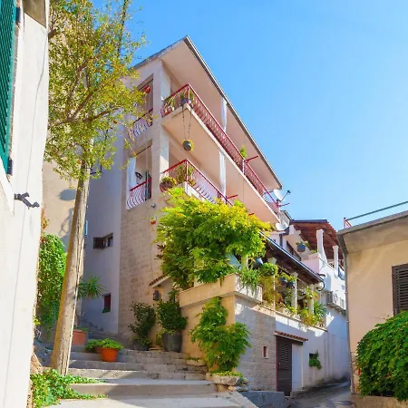 11063c * Makarska