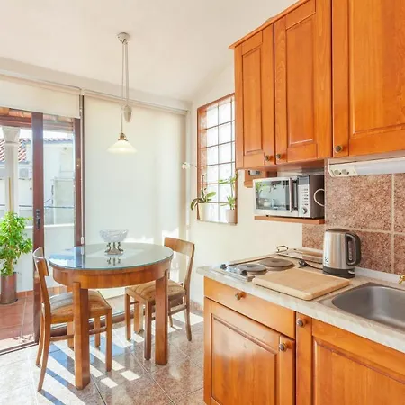 Apartment 11063c