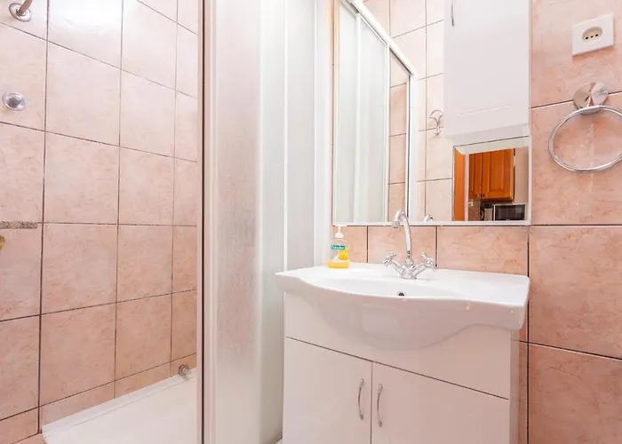 11063c Apartment Makarska